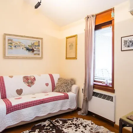 Alojamento de Acomodação e Pequeno-almoço La Mansarda Delle Meraviglie Superior