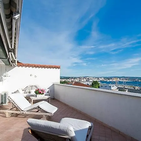 La Mansarda Delle Meraviglie Superior 4* Trieste