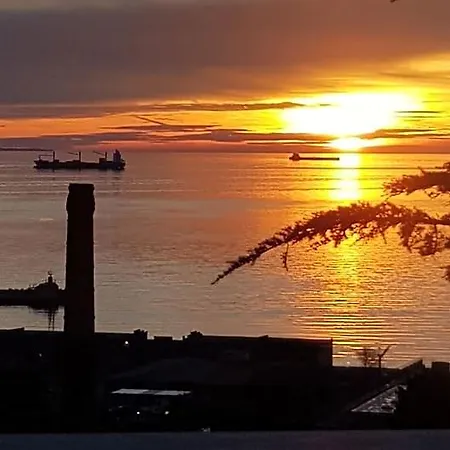 La Mansarda Delle Meraviglie Superior 4* Trieste
